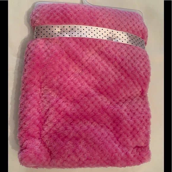 Zak & Zoey Pink Plush Blanket - Picture 2 of 2